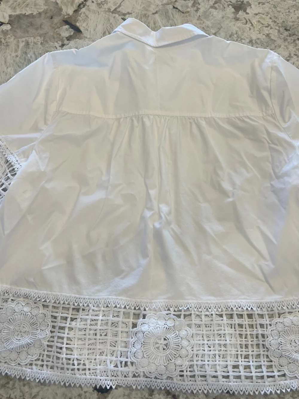 Chico's Poplin White Crochet Trim Shirt Button Up Statement Summer Crisp Cotton - Picture 7 of 8
